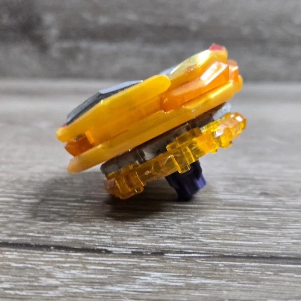 Beyblade B-154 Imperial Dragon Spinning Top Unisex OS Gold Tested